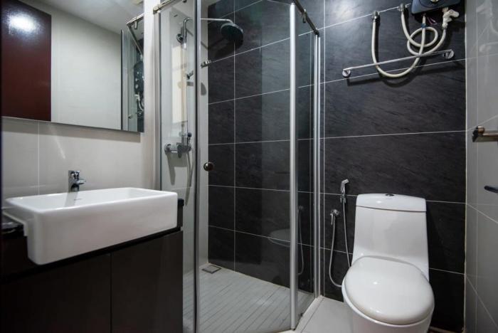 chic 3br in danga bay with water views and parking