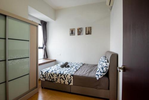 Chic 3Br In Danga Bay With Water Views & Parking,,3 star