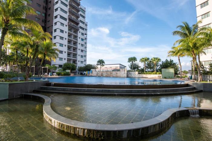 modern 3br near danga bay jb free parking