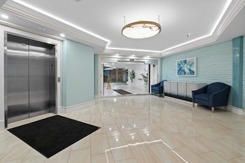 Harbor Suites At Harborwalk Village,34 Harbor Boulevard,4 star