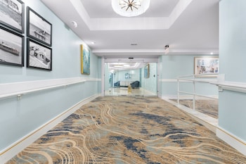 Harbor Suites At Harborwalk Village,34 Harbor Boulevard,4 star