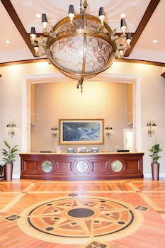 Harbor Suites At Harborwalk Village,34 Harbor Boulevard,4 star