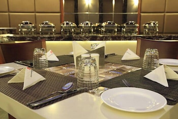 Dhanalakshmi Srinivasan Hotels Pvt Ltd,,3 star