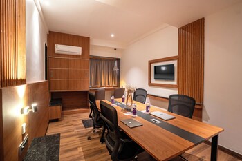 park avenue hotel bannerghata road