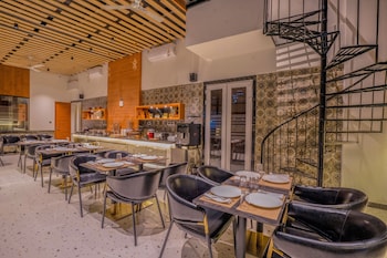 Park Avenue Hotel Bannerghata Road,,3 star