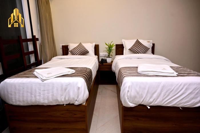 hotel noble nook 100 ft road indiranagar