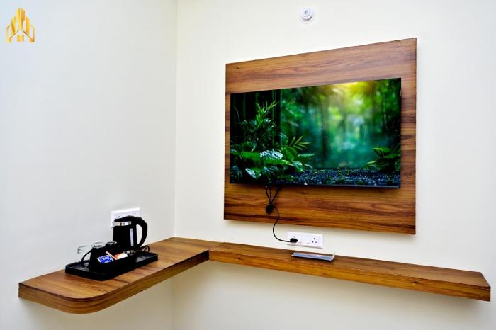 hotel noble nook 100 ft road indiranagar