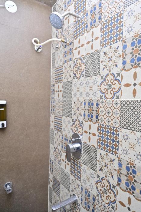 hotel noble nook 100 ft road indiranagar