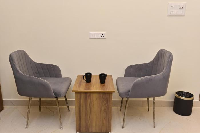 hotel noble nook 100 ft road indiranagar