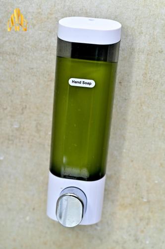 hotel noble nook 100 ft road indiranagar