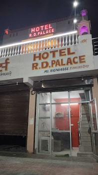 Hotel R D Palace,,2 star