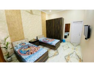 saini guest house