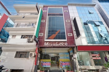 hotel aerotech near delhi airport