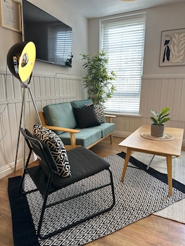 Ocho Homes Lux By Eight Continents, Belfast,,2 star