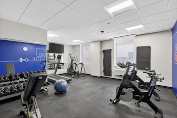 Holiday Inn Express & Suites Chicago West - Oak Park By Ihg,,3 star