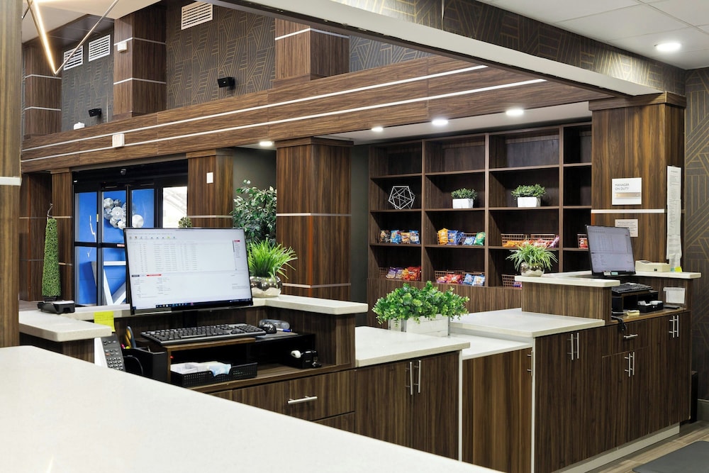 verta hotel mcallen airport