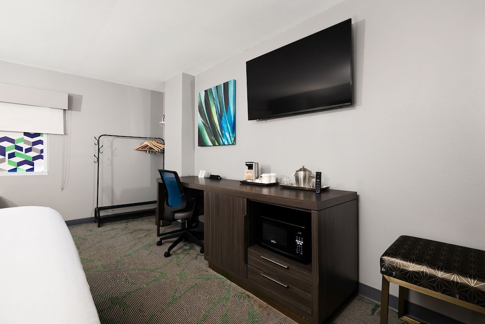 verta hotel mcallen airport