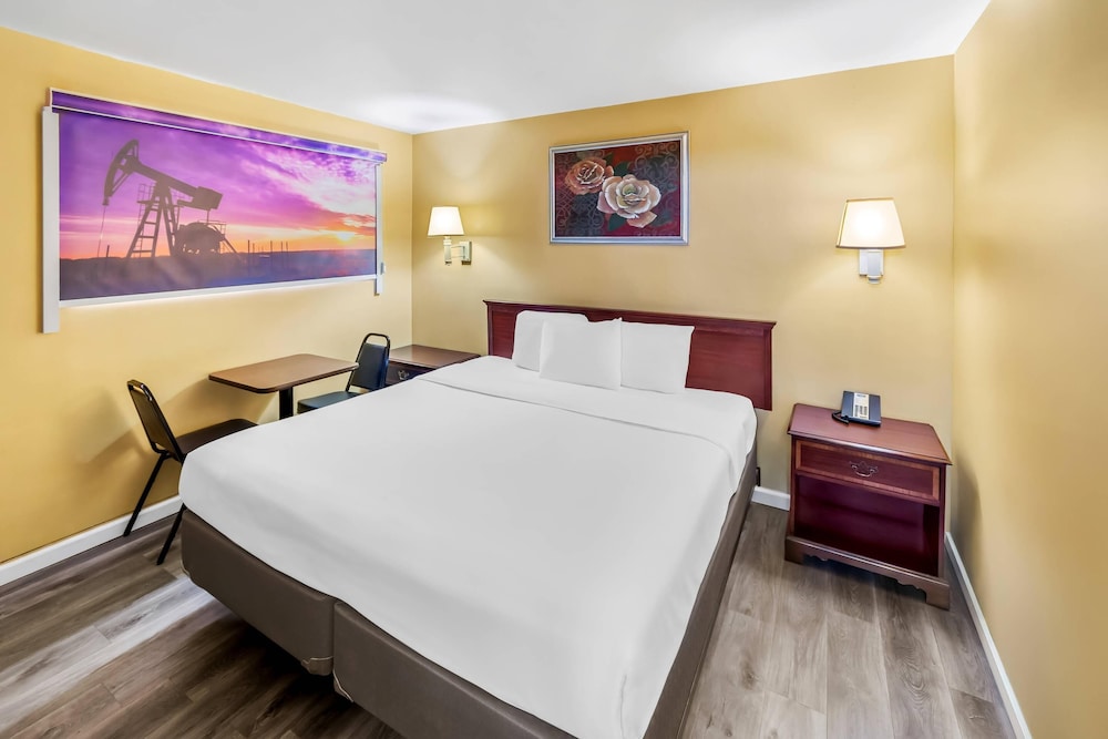 deluxe inn