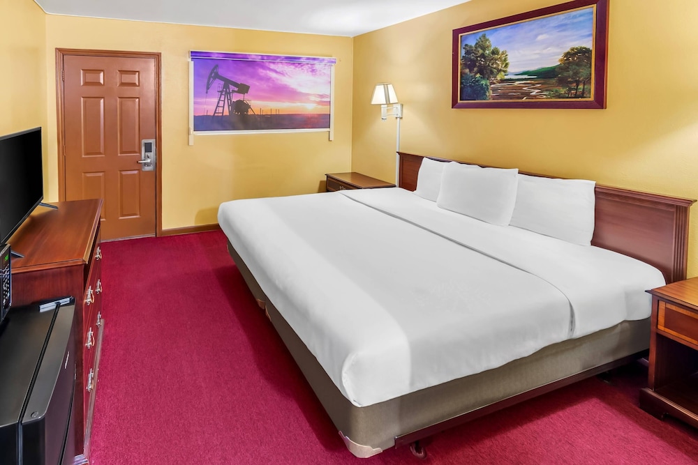 deluxe inn