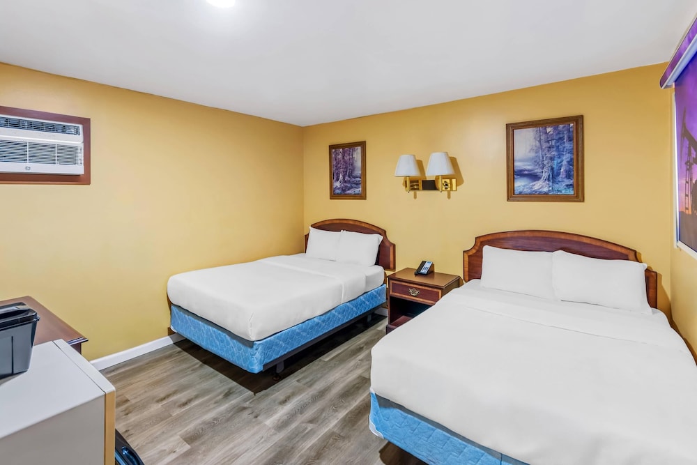 deluxe inn