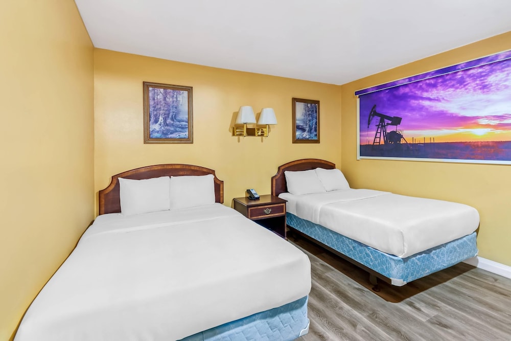 deluxe inn