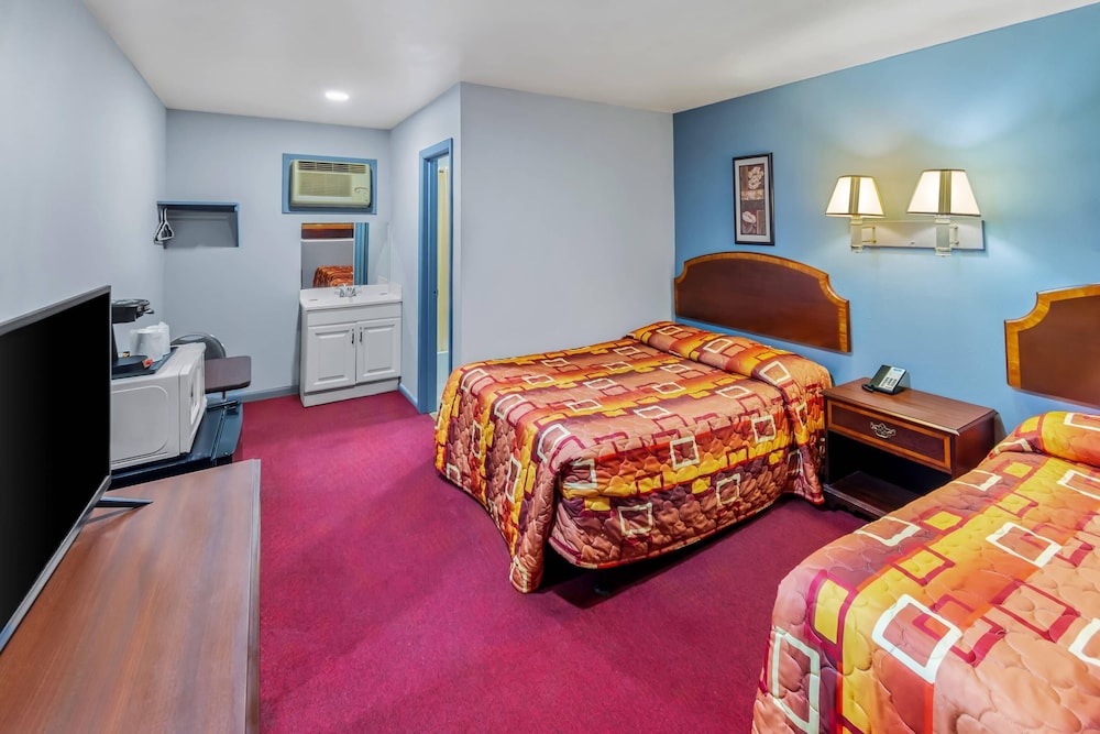 deluxe inn