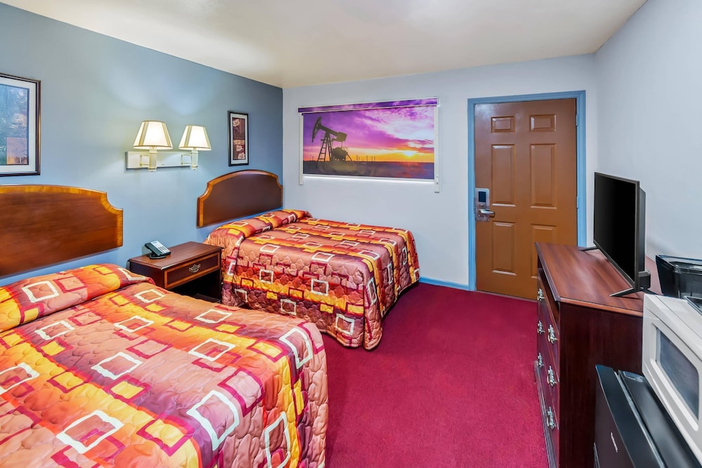 deluxe inn