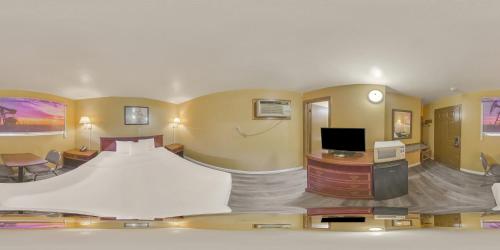 deluxe inn