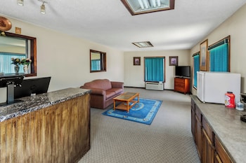 Deluxe Inn,,0 star