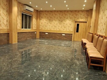 hotel dreams inn kharagpur