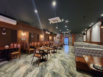 hotel dreams inn kharagpur