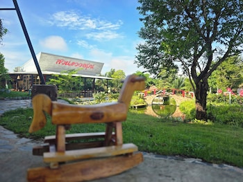 waew arun garden resort
