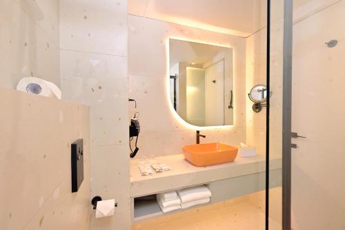 ira by orchid hyderabad hitech city mindspace it park