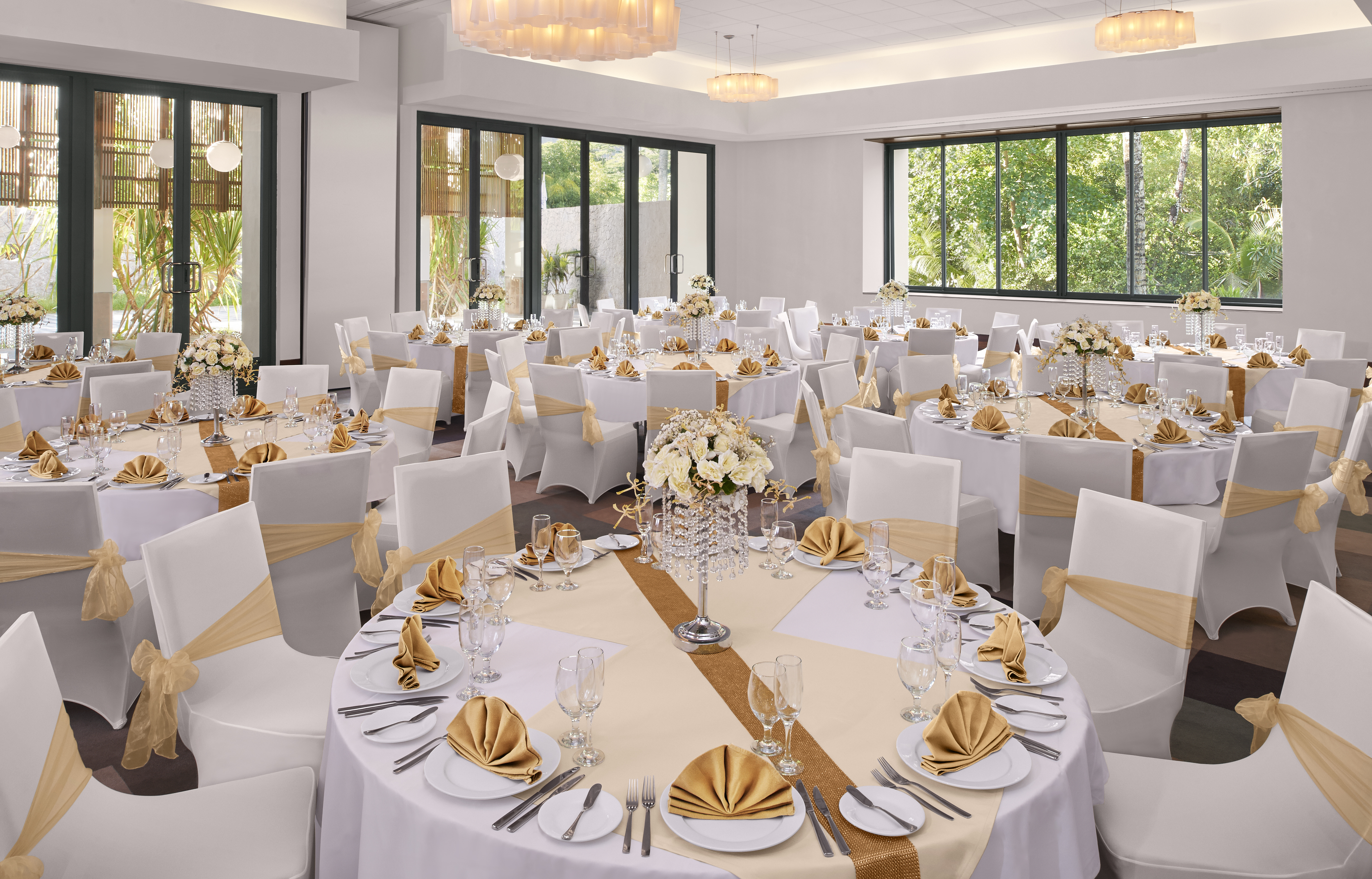 avani barbarons seychelles