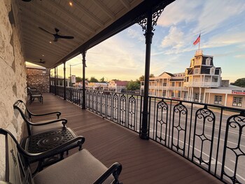 emigrant boutique hotel