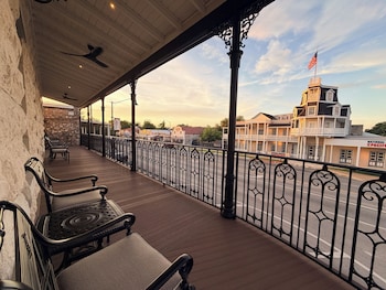 emigrant boutique hotel
