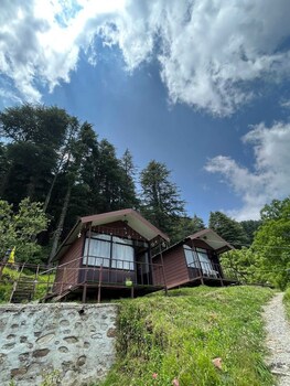 navira hills cottages kanatal