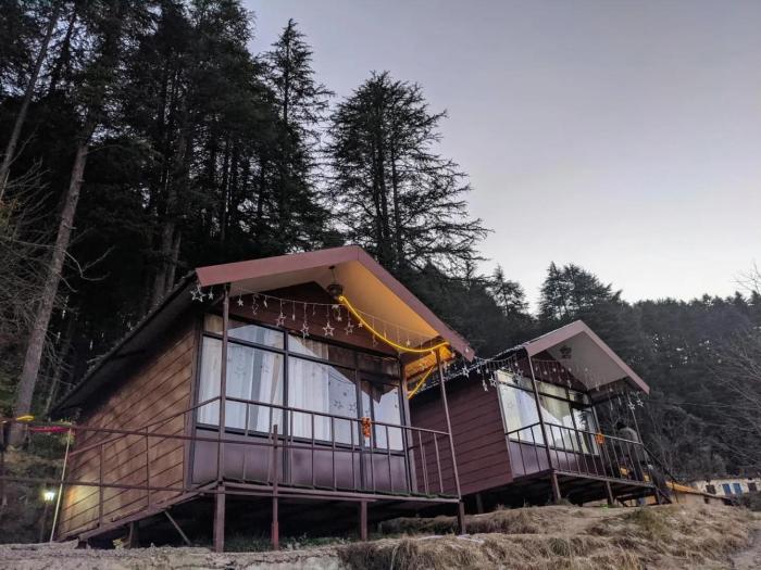 navira hills cottages kanatal