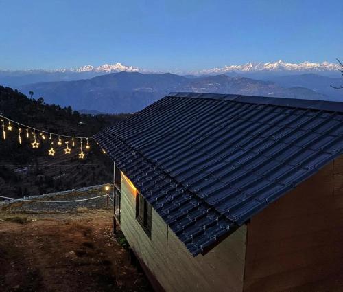 navira hills cottages kanatal