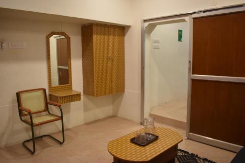 aishwaryam home stay