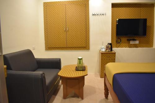 aishwaryam home stay