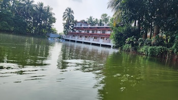 green county wellness retreat