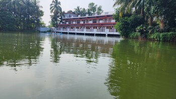 green county wellness retreat