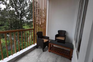 ozone hill resorts