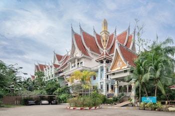 le ayodhaya palace krabi beach resort