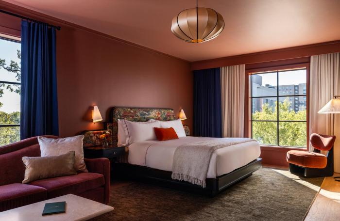 hotel daphne