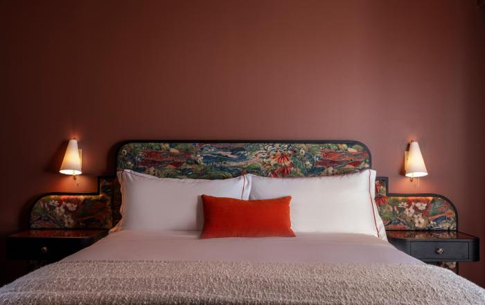 hotel daphne