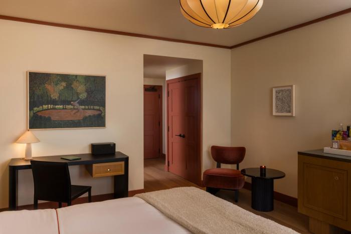 hotel daphne