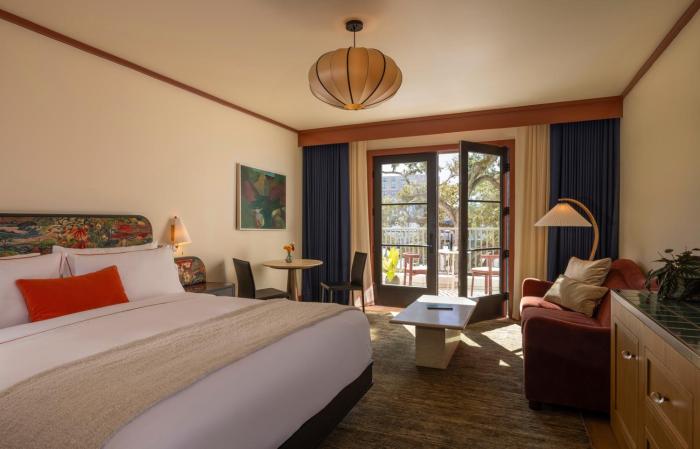hotel daphne