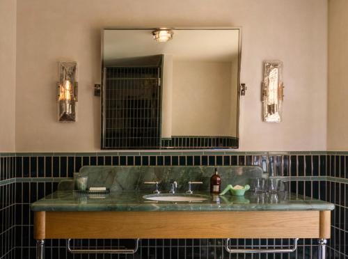 hotel daphne